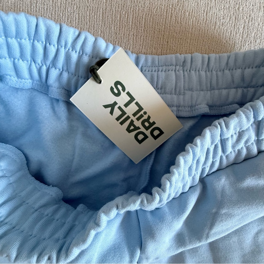 Daily Drills Fleece Super Shorts Size M/L - Picture 2 of 4